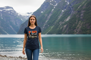 Frau - Fjordlandschaft