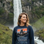 Frau mit Trollstigen Pullover - Wasserfall