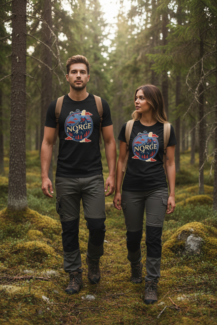 Paar mit schwarzen T-Shirts - Wald