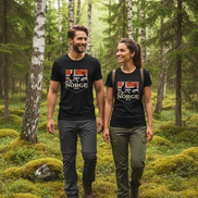 Paar mit schwarzen T-Shirts - Wald